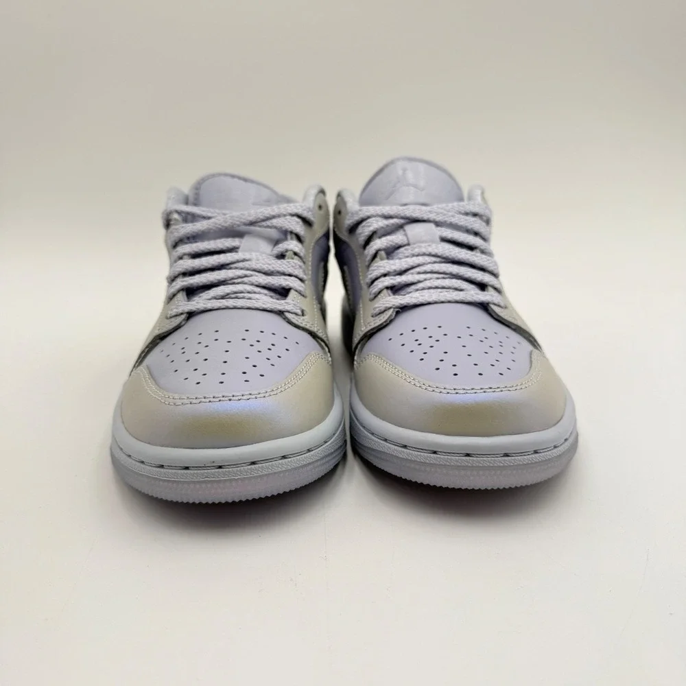 Nike Women's 9 Air Jordan 1 Low SE Ghost/Pure Platinum-Sail IM5129-010 NEW - Picture 2 of 7